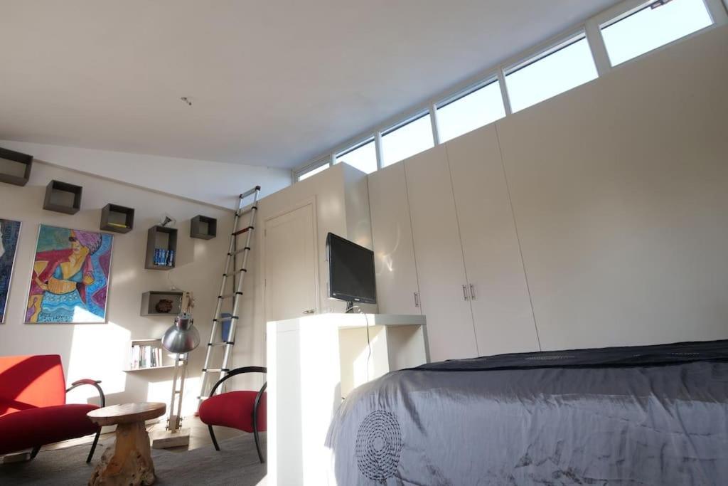 Modern Genieten In Oud Binnenstadspand อาเมอร์สฟอร์ต ภายนอก รูปภาพ